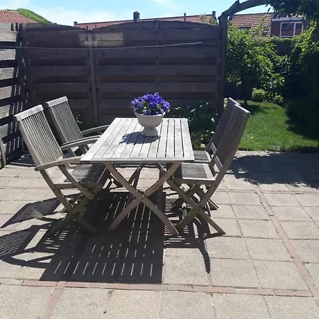 Vakantiewoning 100M Van Het Strand Met 1 Slaapkamer Westkapelle Exterior photo
